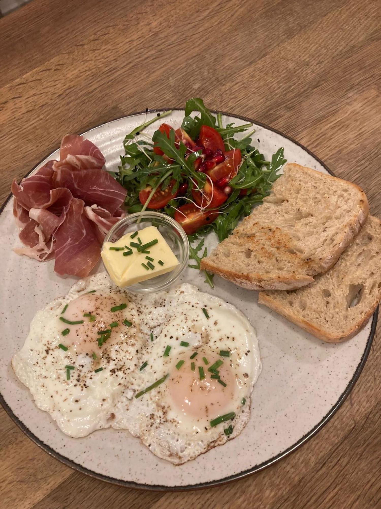 Time Cafe & Penzion Příbram エクステリア 写真