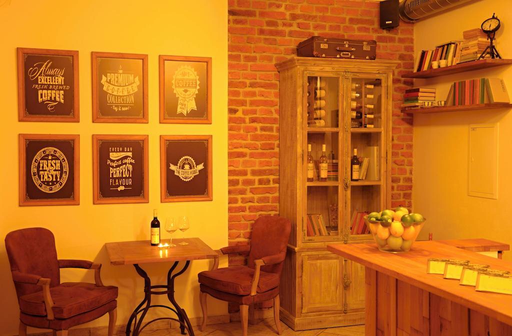 Time Cafe & Penzion Příbram エクステリア 写真